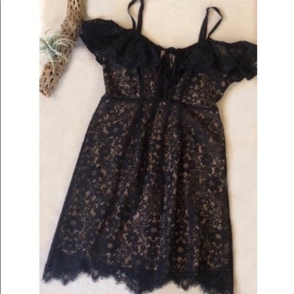 For Love And Lemons Dresses & Skirts - For Love and Lemons Rosemary Lace Dress sz M